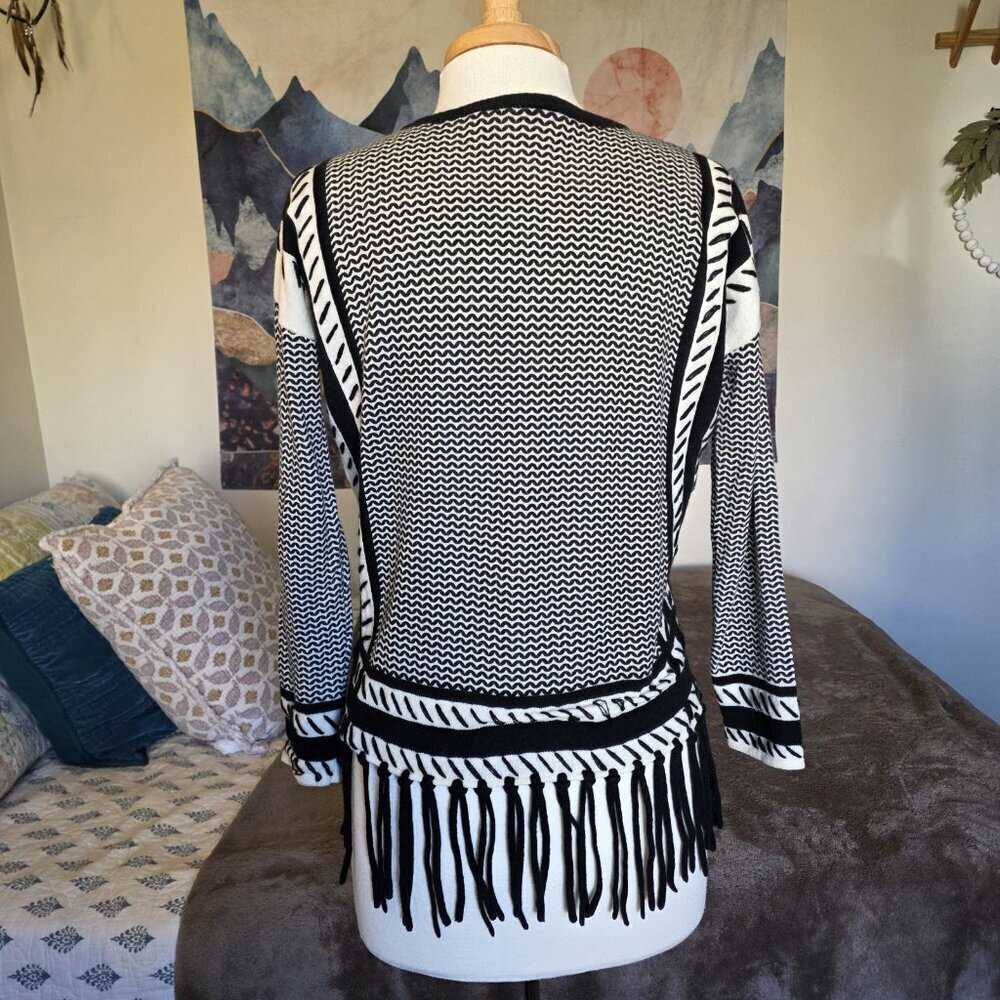 Iphoria 100% Cashmere Fringe Sweater XS Black White Graphic Heart Boho Luxe - Picture 6 of 16